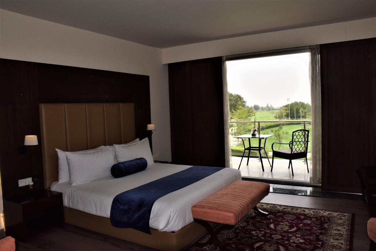 Hotel Defence Raya Golf & Country Club Lahore Exteriér fotografie